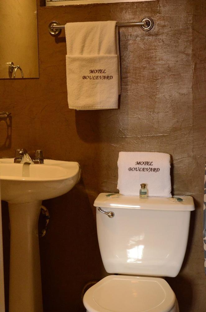 Hotel Boulevard مكسيكالي المظهر الخارجي الصورة