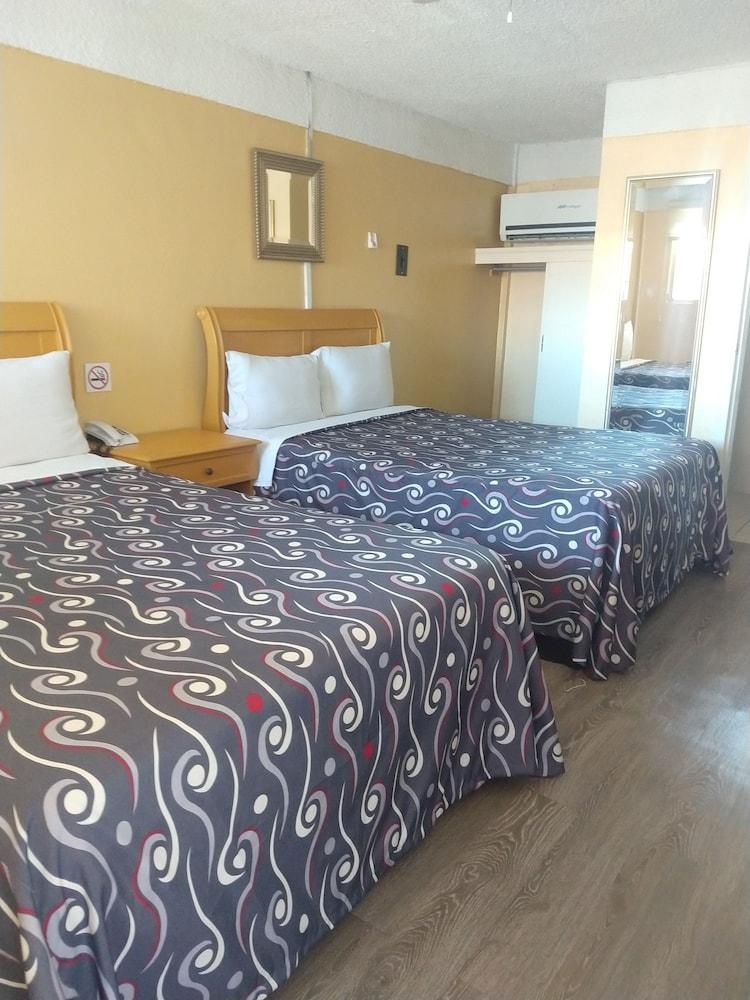 Hotel Boulevard مكسيكالي المظهر الخارجي الصورة