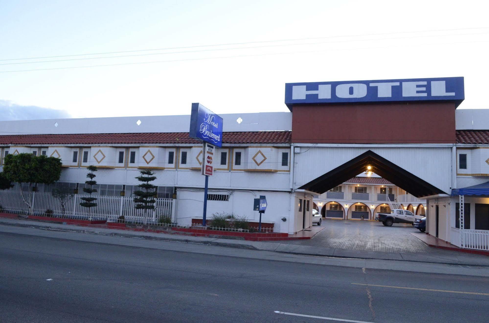 Hotel Boulevard مكسيكالي المظهر الخارجي الصورة
