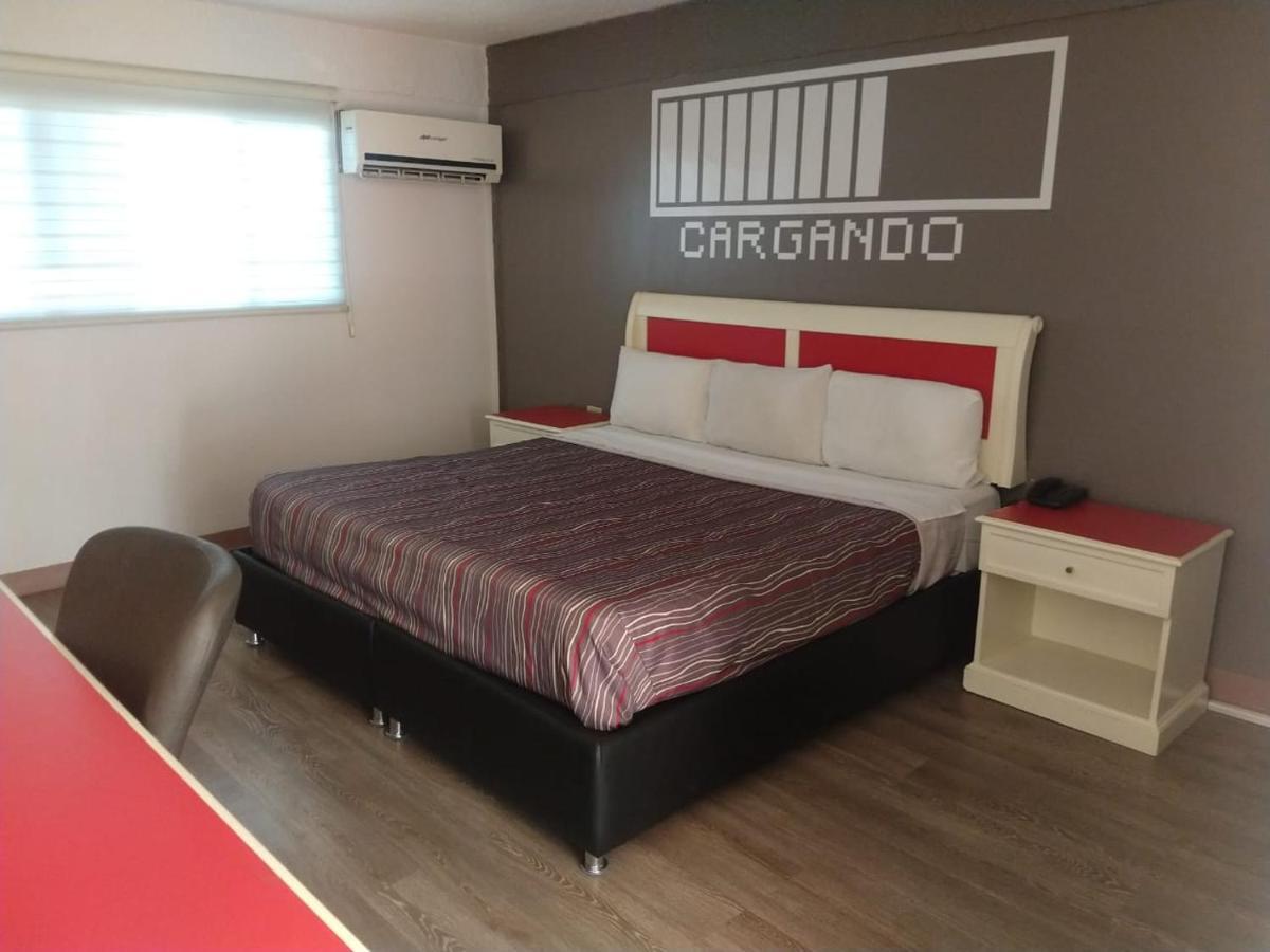 Hotel Boulevard مكسيكالي المظهر الخارجي الصورة